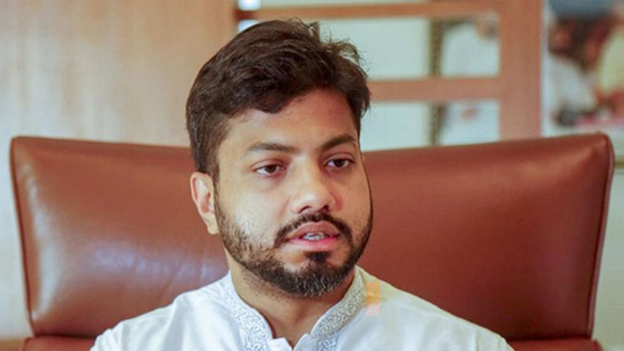 ইশরাক হোসেন। পুরোনো ছবি