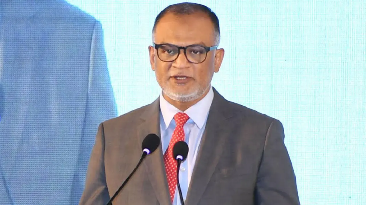 বাণিজ্য উপদেষ্টা শেখ বশিরউদ্দিন। ছবি : সংগৃহীত