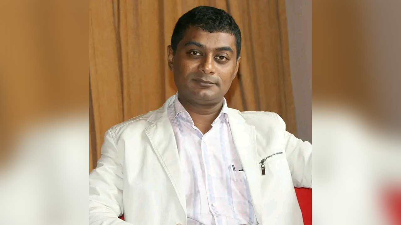 পটুয়াখালী পৌরসভার সাবেক আলো‌চিত মেয়র মহিউদ্দিন আহমেদ। ছবি : সংগৃহীত