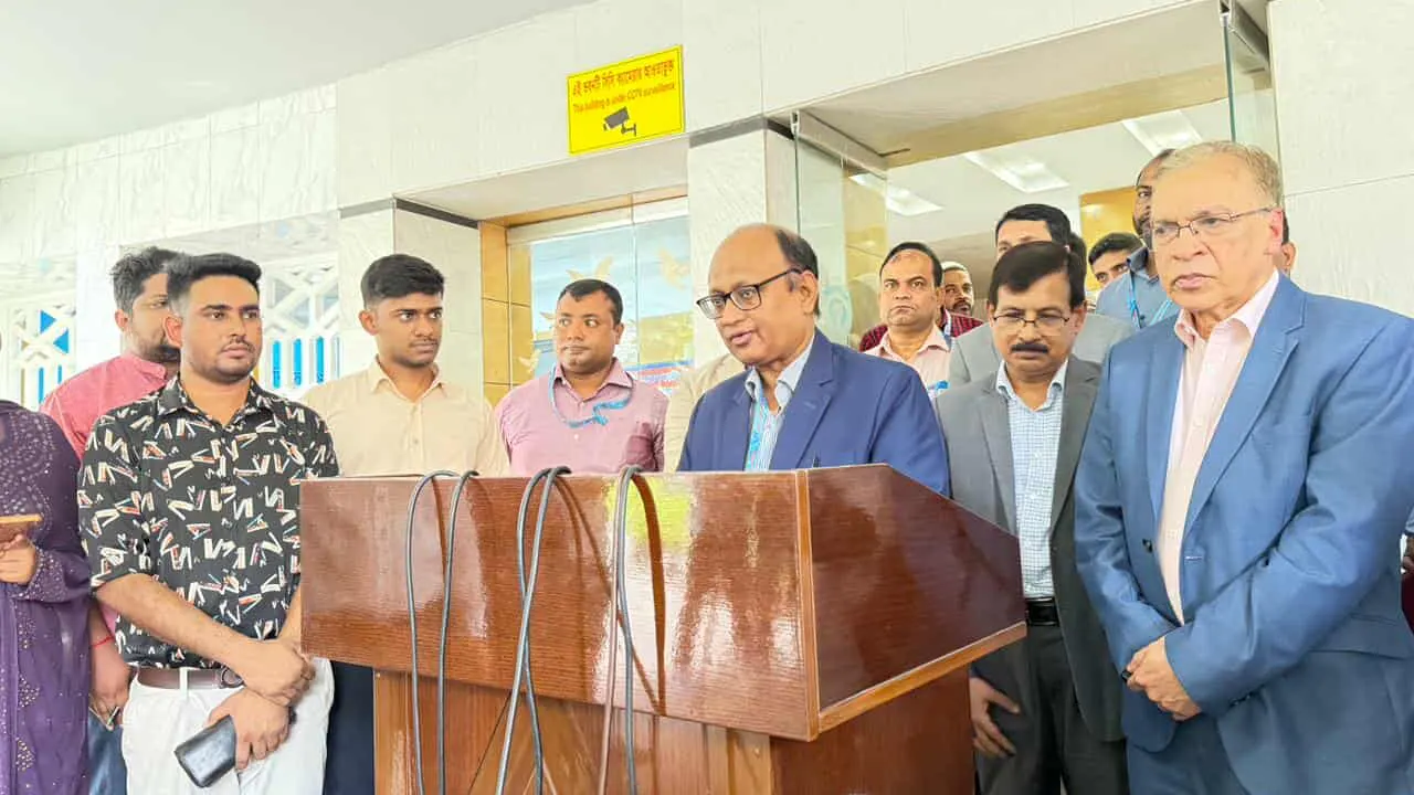দুদক ও টিআইবির মধ্যে পঞ্চমবারের মতো পাঁচ বছরের জন্য সমঝোতা স্মারক স্বাক্ষরিত হয়েছে। ছবি : কালবেলা
