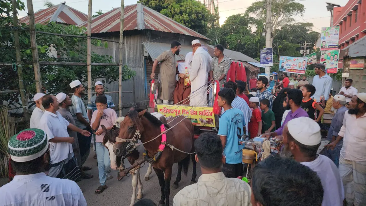 ২৫ বছর ইমামতির পর রাজকীয় বিদায়