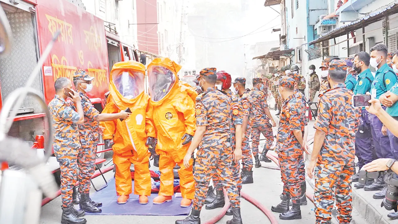 রূপনগর ঢাকার আরেক বোমা। ছবি : কালবেলা