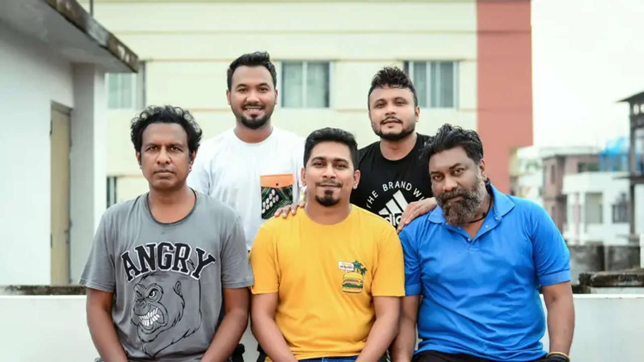 ব্যাচেলর পয়েন্টের কয়েকজন অভিনেতা | ছবি : সংগৃহীত