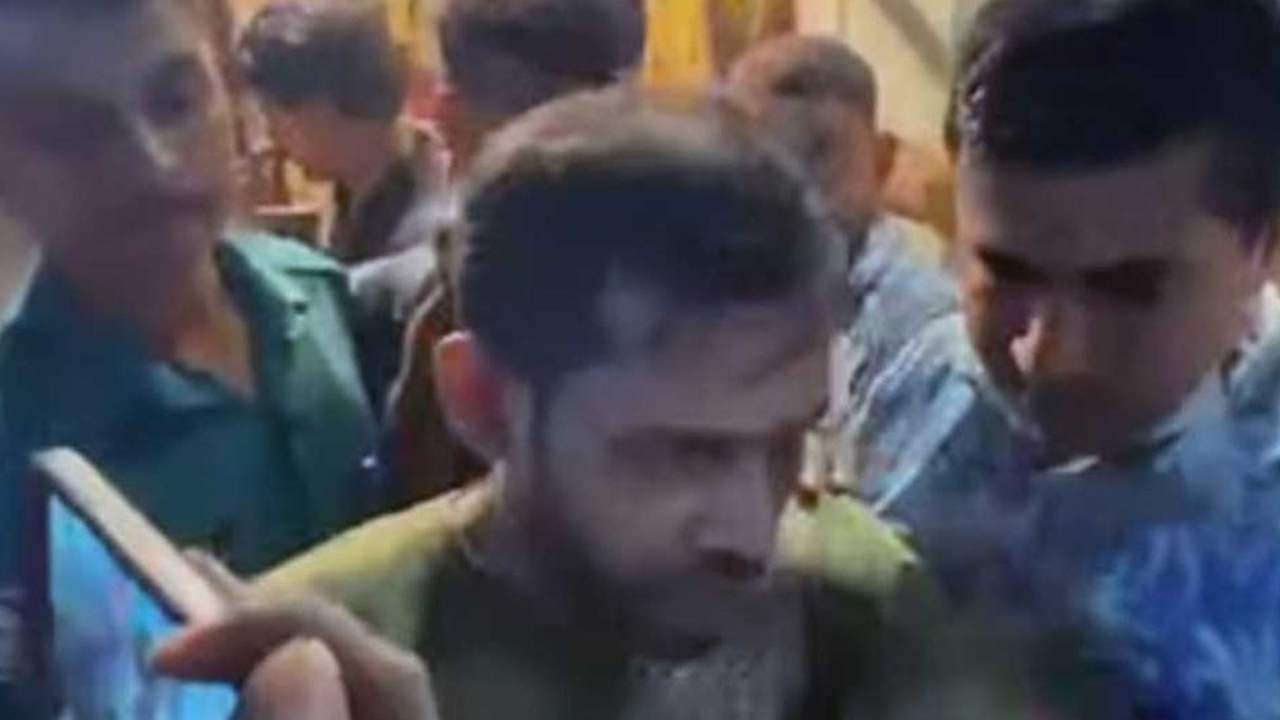 বাবাকে গ্রেপ্তারের সময় কান্নারত শিশুকে চড়, তদন্তে পুলিশ