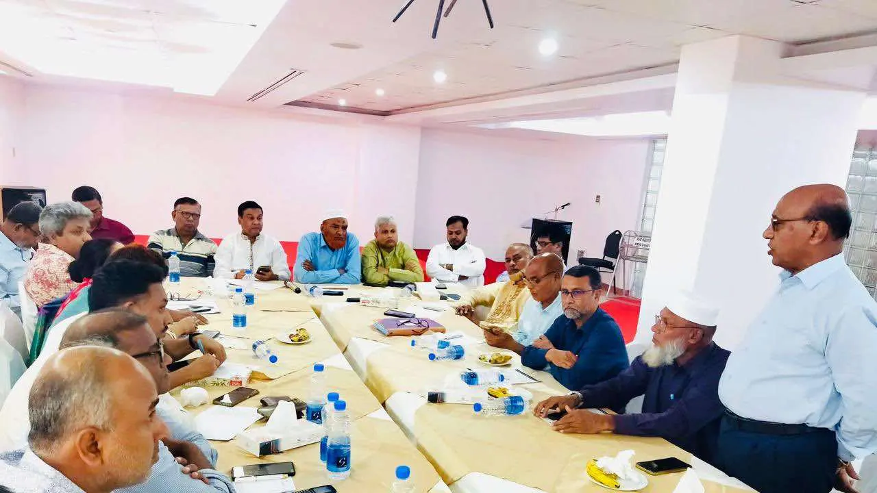 কক্সবাজারে বিএফইউজে নির্বাহী পরিষদের সভা অনুষ্ঠিত হয়েছে। ছবি : কালবেলা