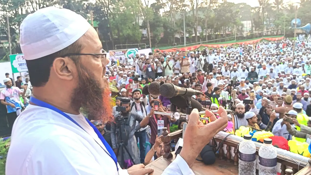 ভোটের মাধ্যমে চাঁদাবাজ দখলবাজদের রুখে দিতে হবে : ফয়জুল করিম