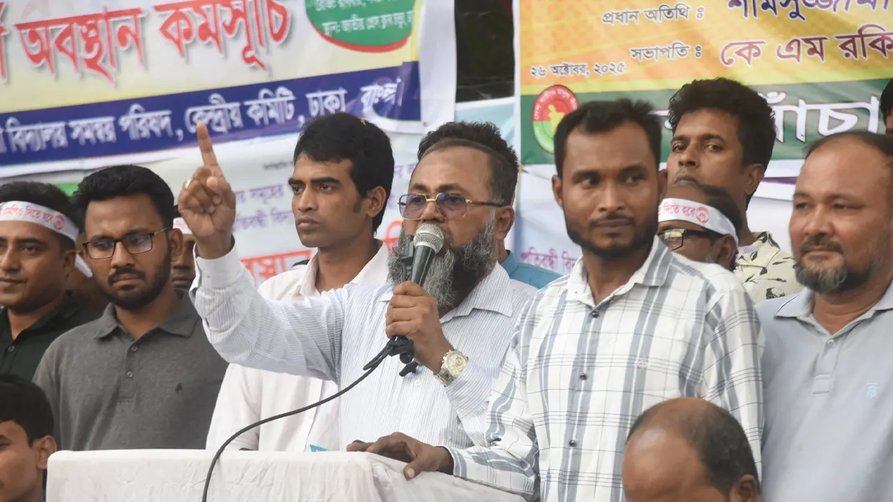 নির্বাচিত সরকারের বিকল্প নেই : লায়ন ফারুক