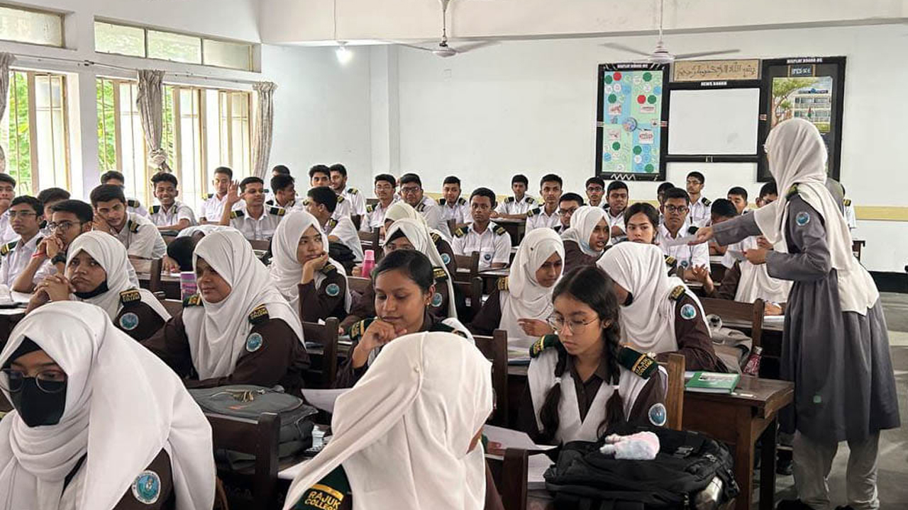 কোটা বাতিল করে সব শ্রেণিতে লটারির মাধ্যমে ভর্তির দাবি