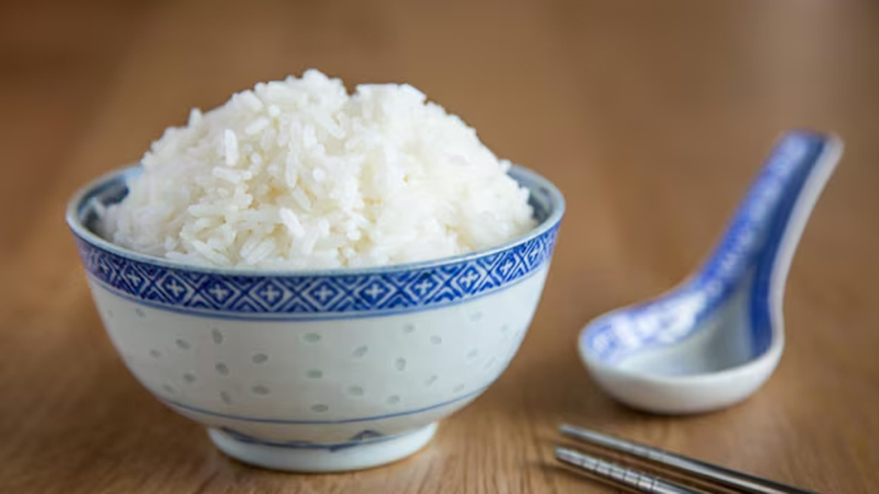 ফ্রিজে রাখা ভাত কি স্বাস্থ্যকর? যা বলছেন  বিশেষজ্ঞরা