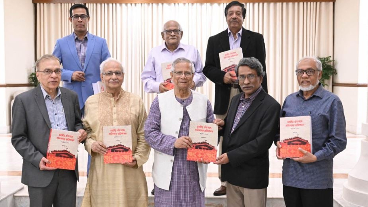 সংস্কার কমিশনের প্রতিবেদন সহজভাবে প্রকাশের আহ্বান প্রধান উপদেষ্টার