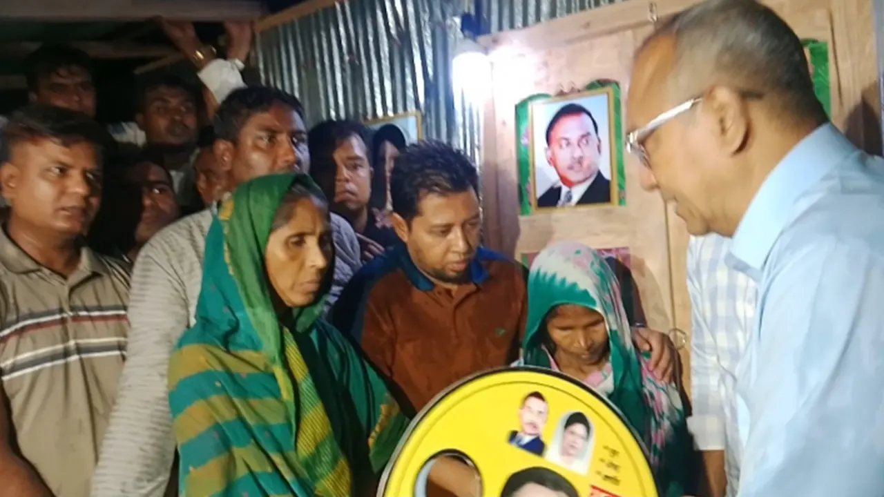 নির্বাচন বানচালে কুচক্রীমহল ষড়যন্ত্র করছে : মোনায়েম মুন্না