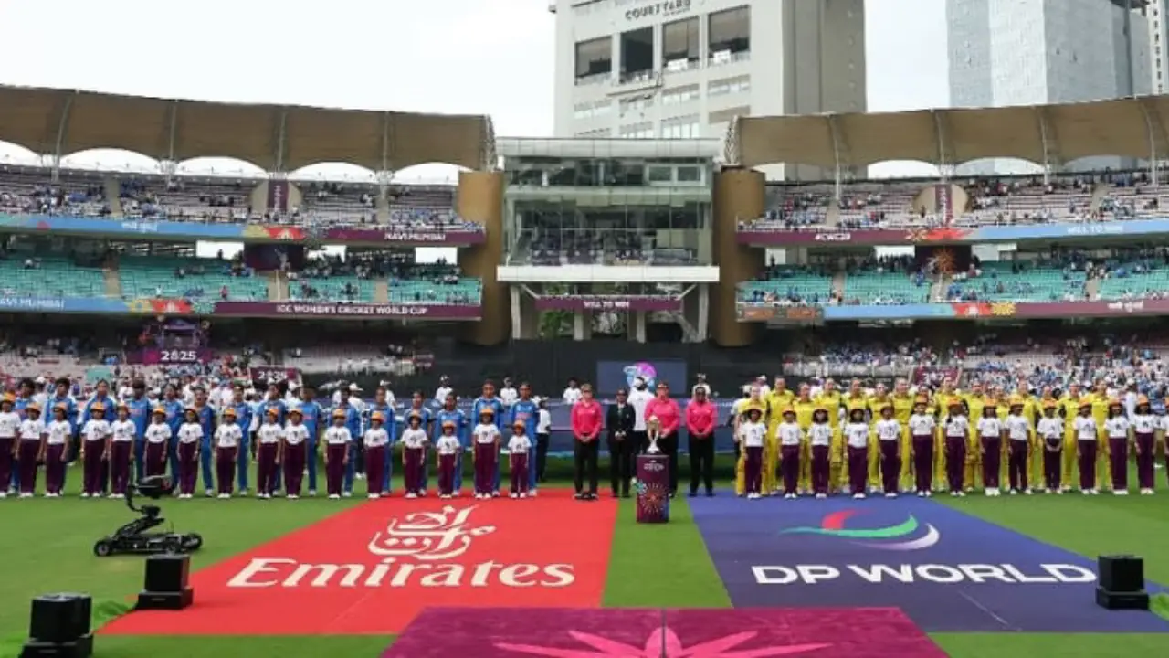 কিশোর ক্রিকেটারের মৃত্যুতে শোকভারাক্রান্ত ভারত–অস্ট্রেলিয়া ম্যাচ