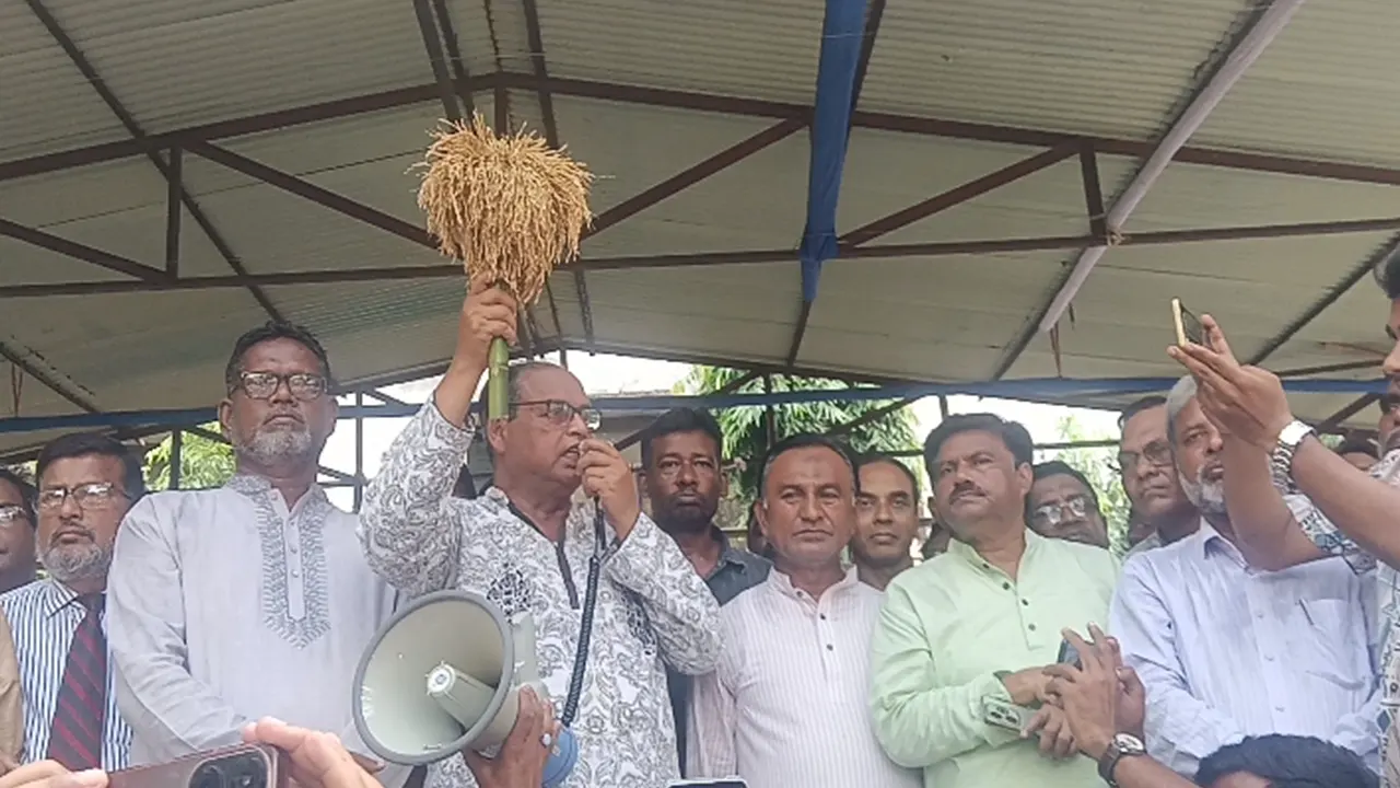 ঐক্যবদ্ধ থাকুন, কেউ উচ্চ আকাঙ্ক্ষা করবেন না : দুদু