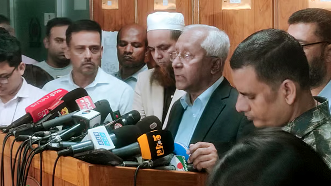 জাতীয় নির্বাচন নিরপেক্ষ ও সুষ্ঠুভাবে আয়োজনের প্রস্তুতি নিচ্ছে ইসি : সচিব