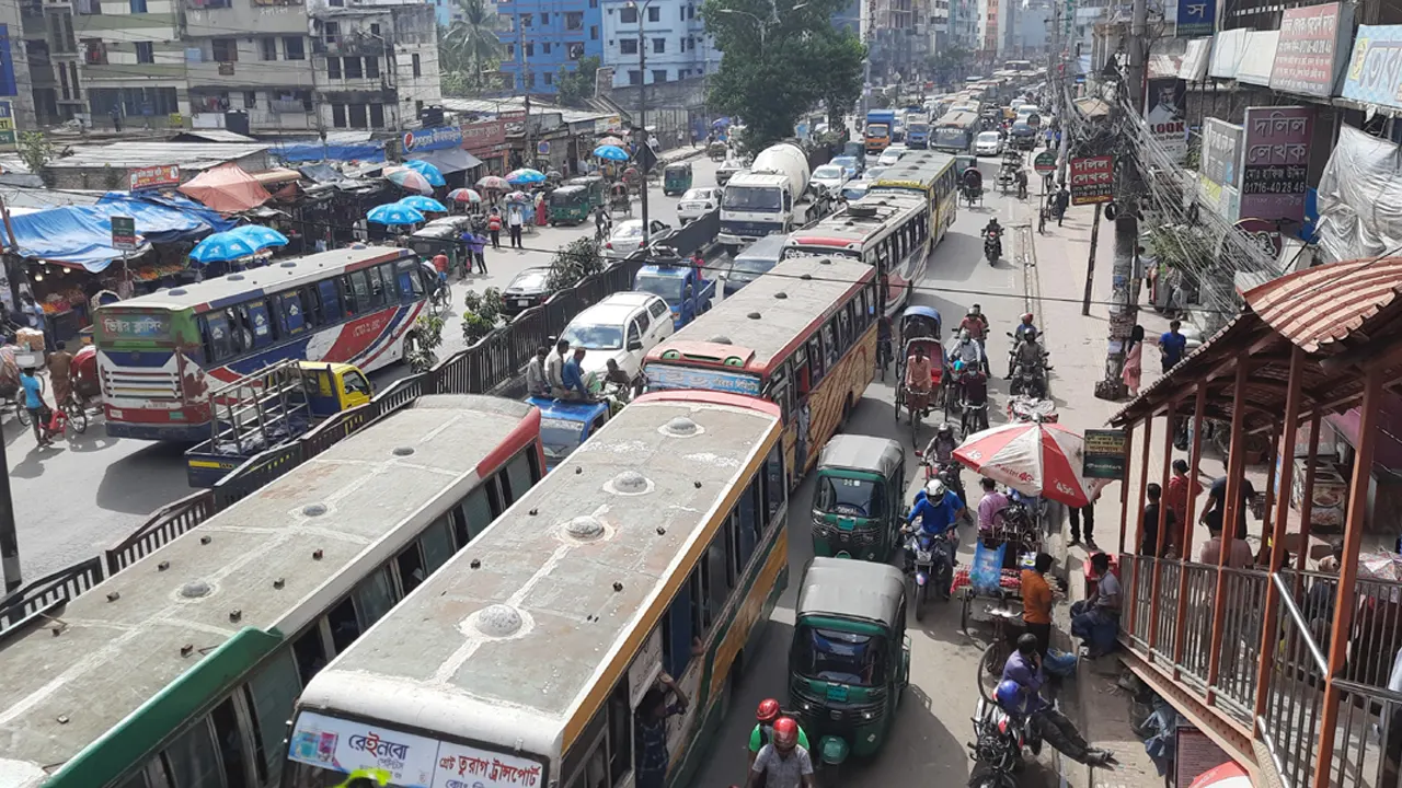 বাড্ডা-রামপুরা রোডে সময় নিয়ে বের হওয়ার অনুরোধ