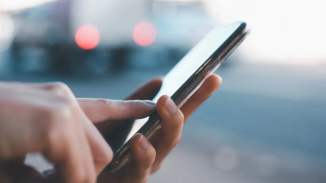 ব্যবহৃত মোবাইল ফোন নিবন্ধিত কি না, যেভাবে জানবেন