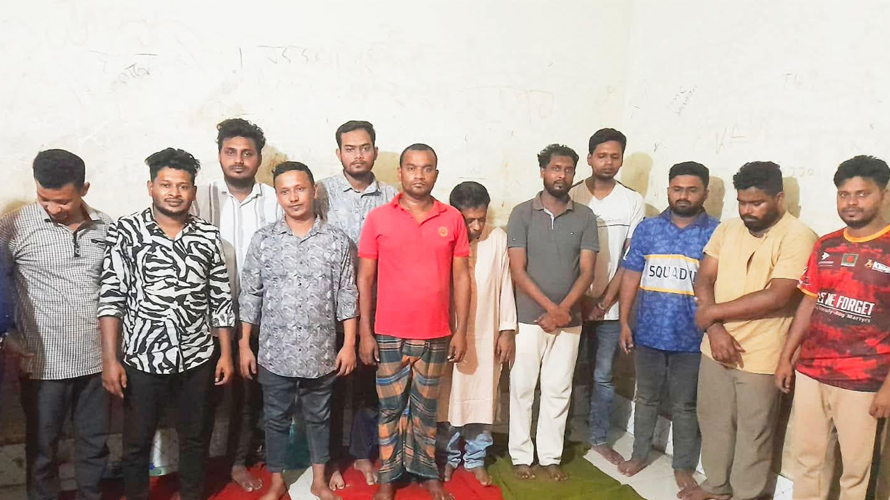 ৪০ সেকেন্ডের ঝটিকা মিছিল, কারাগারে ছাত্রলীগ-যুবলীগের ১২ নেতাকর্মী