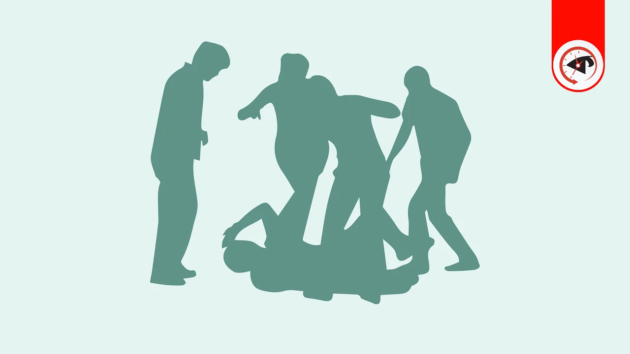 চোর সন্দেহে সরকারি কর্মকর্তাকে পিটিয়ে হত্যার অভিযোগ