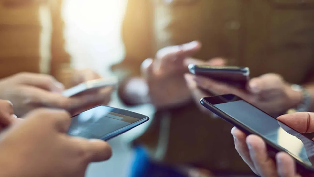 মোবাইল ফোন চুরি বা হারালে ব্লক করার প্রক্রিয়া