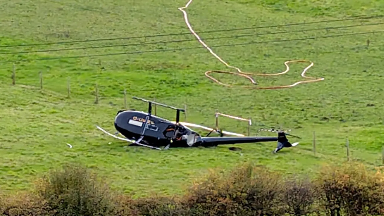 উড্ডয়নের কিছুক্ষণ পরেই ব্রিটিশ হেলিকপ্টার বিধ্বস্ত