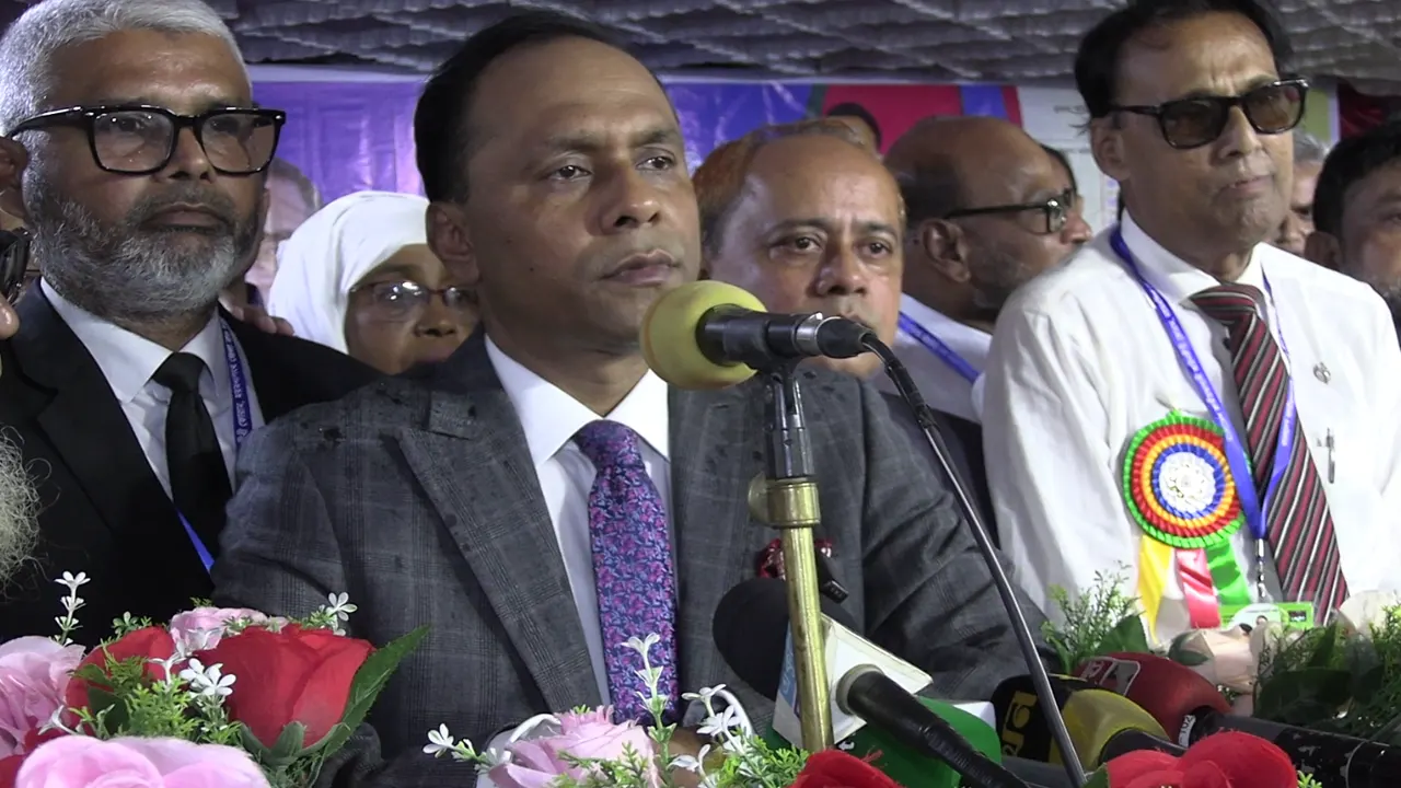 দেশে নতুন প্রতারকের জন্ম হয়েছে : কায়সার কামাল