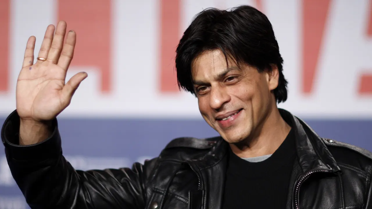 দুঃসময়ে যার কাছে সাহায্য চেয়েছিলেন শাহরুখ