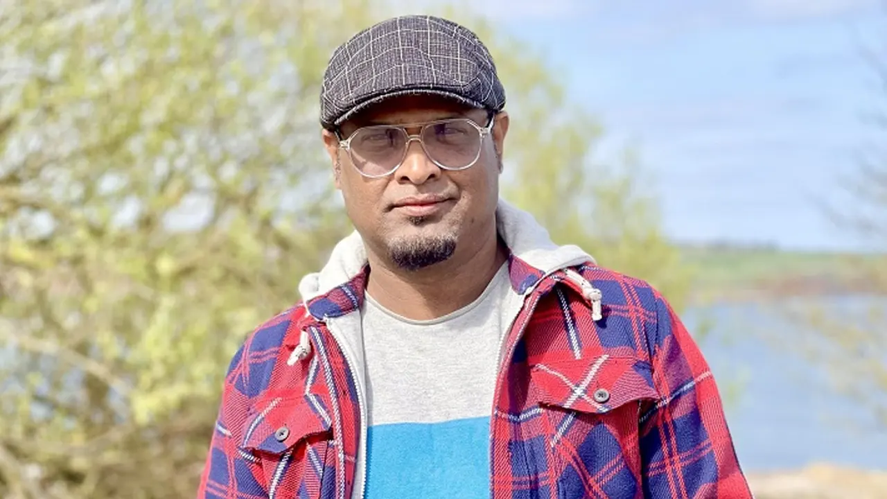 বাংলাদেশ সেনাবাহিনীকে নিয়ে শফিক তুহিনের গান ‘মানবতার জয় হোক’