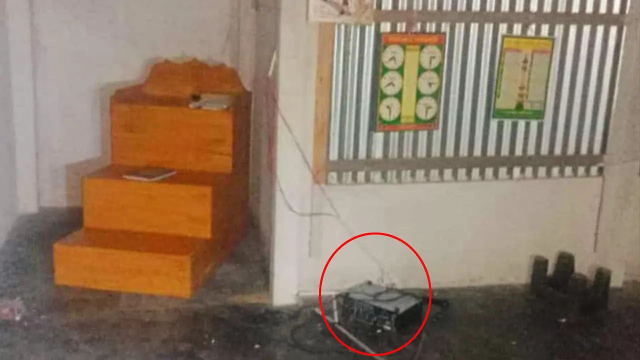 শেরপুরে মসজিদে ঢুকে হামলা ও ভাঙচুর