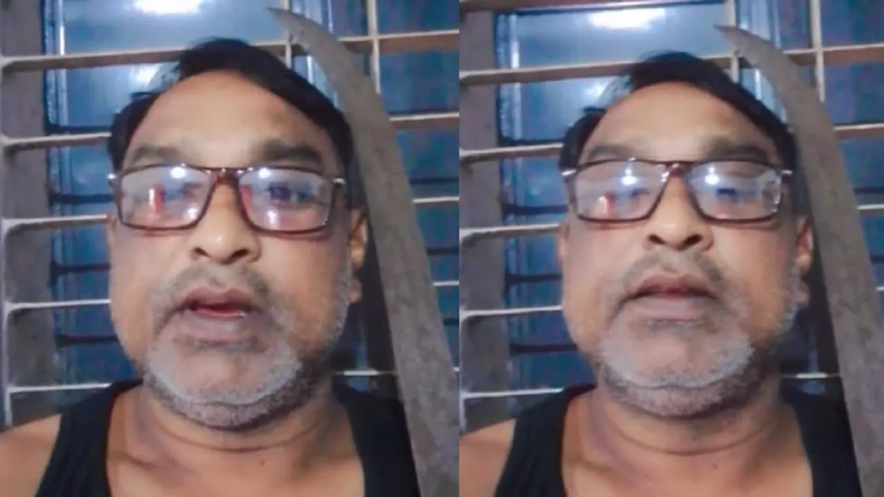 ভিউ বাড়াতে রাম দা হাতে ফেসবুকে ভিডিও পোস্ট শিক্ষকের