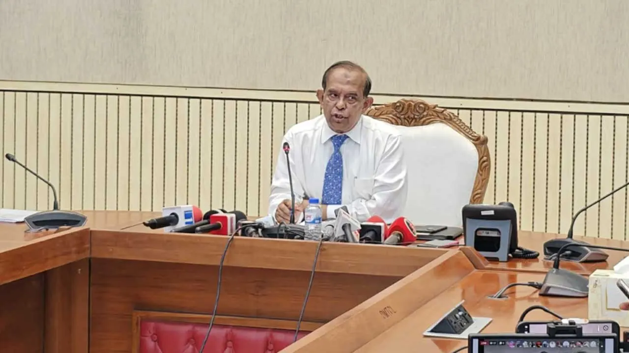 মেট্রোরেলের নকশায় ভুল থাকতে পারে : ডিএমটিসিএল এমডি