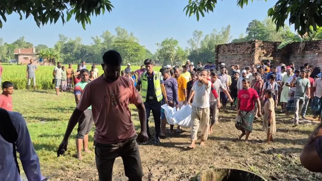 ধানক্ষেতে পড়ে ছিল ব্যবসায়ীর মরদেহ
