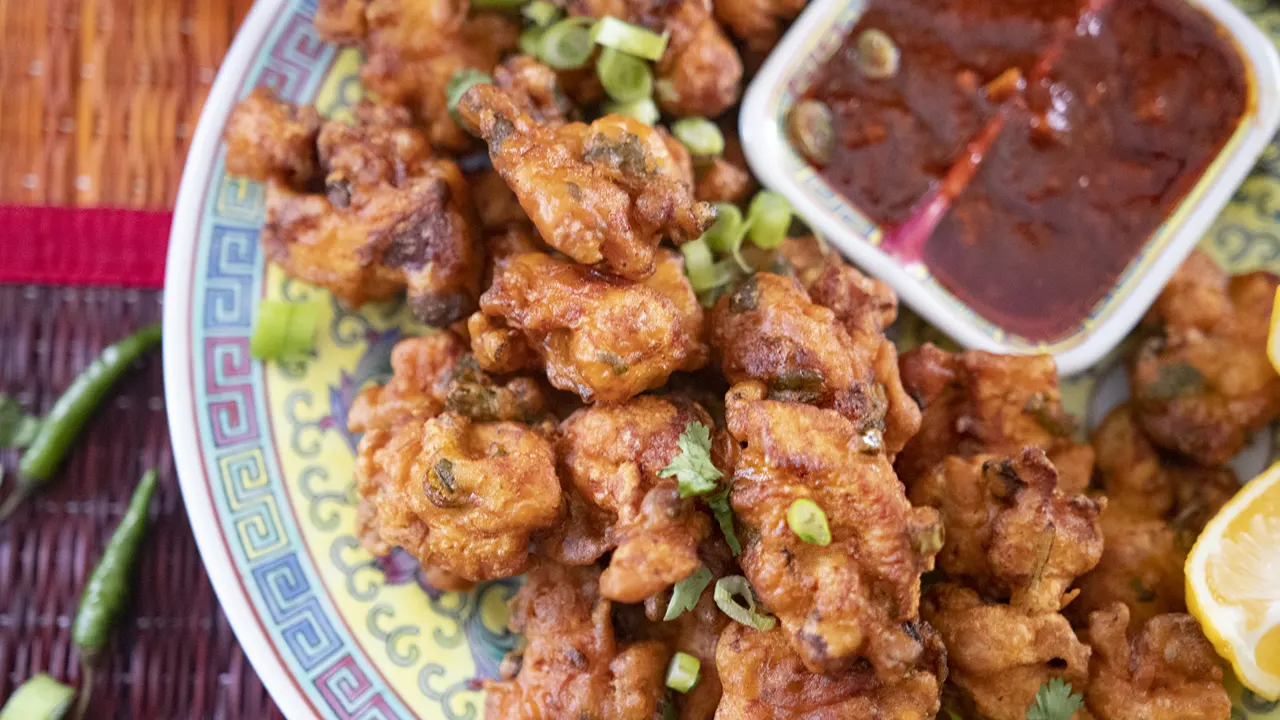 ছুটির বিকেলে ঝটপট বানিয়ে ফেলুন চিকেন পাকোড়া