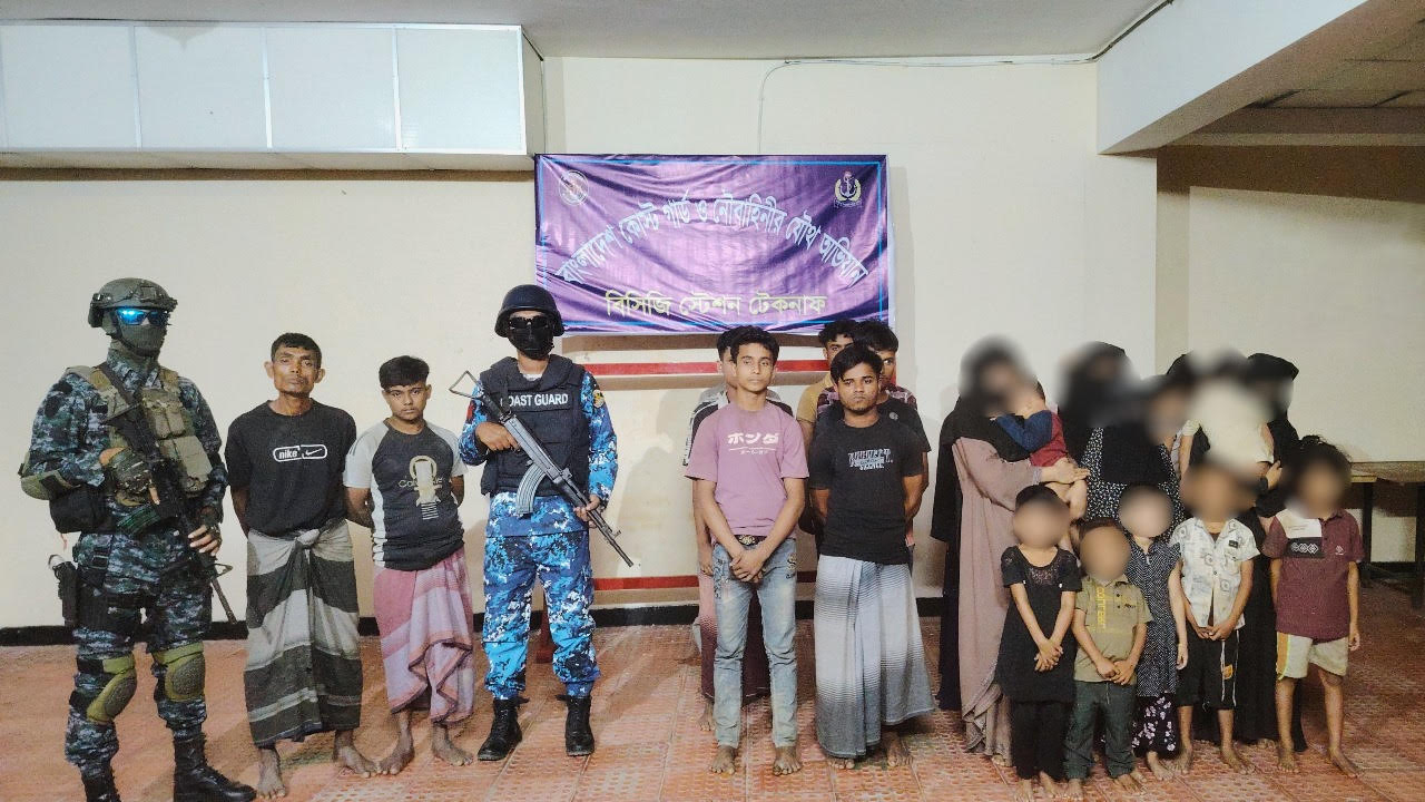 মালয়েশিয়া পাচারের আগে উদ্ধার ২৫ নারী-শিশু, আটক ২