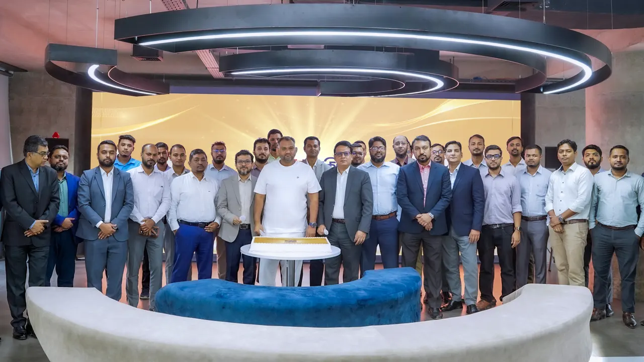 গ্রাহকের আস্থা ও গুণগত মানের প্রতিশ্রুতি নিয়ে দুই দশকে আকিজ সিমেন্ট