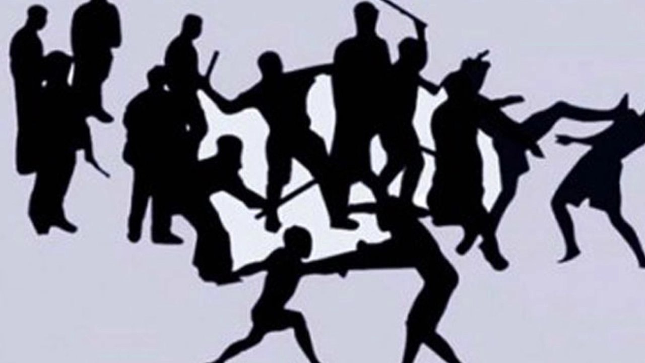 নরসিংদীতে দুপক্ষের সংঘর্ষে টেঁটাবিদ্ধসহ আহত ৭