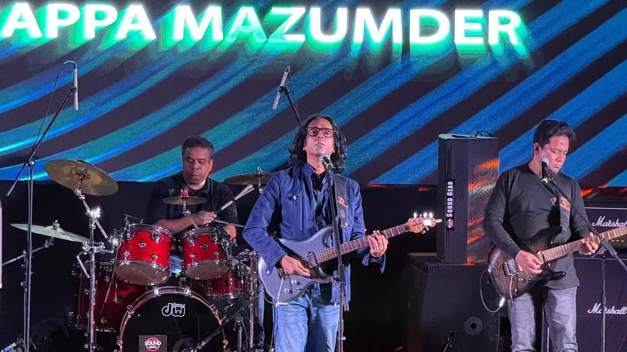 সুরের মূর্ছনায় বোস্টন মাতালেন বাপ্পা মজুমদার