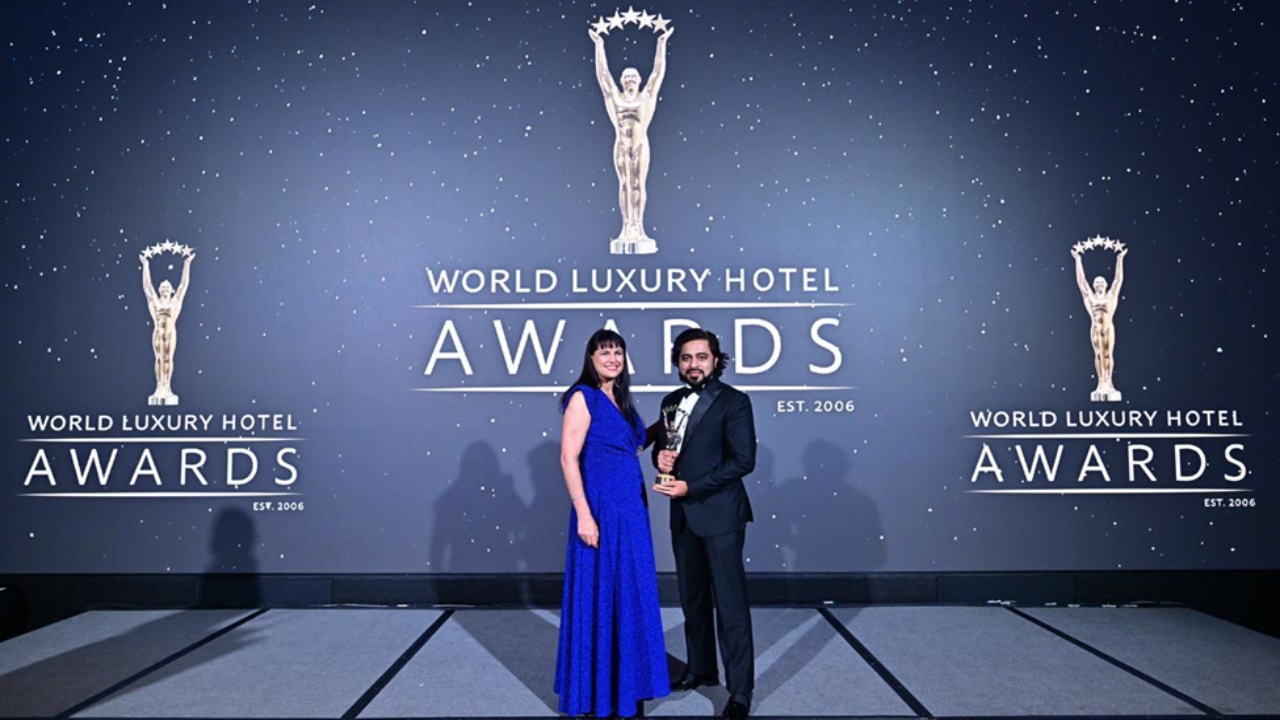 গোল্ডেন টিউলিপ দ্য গ্র্যান্ডমার্ক ঢাকা’র ওয়ার্ল্ড লাক্সারি এ্যাওয়ার্ড জয়