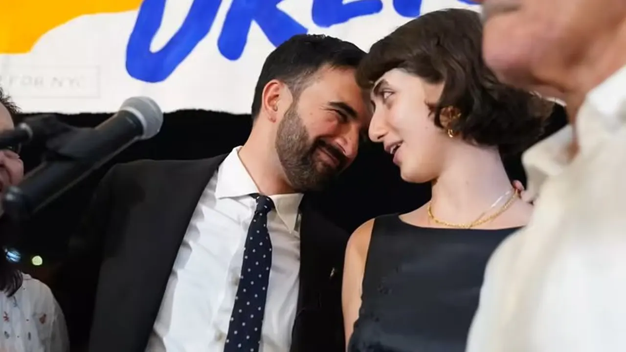 প্রতিটি মুহূর্তে তোমাকে পাশে চাই : স্ত্রীকে মামদানি