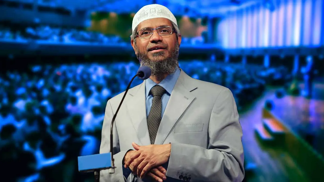 যে কারণে ঢাকায় আসতে পারছেন না জাকির নায়েক