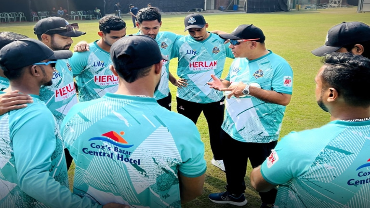 ঢাকা ক্যাপিটালস দলে আসছে বড় পরিবর্তন!