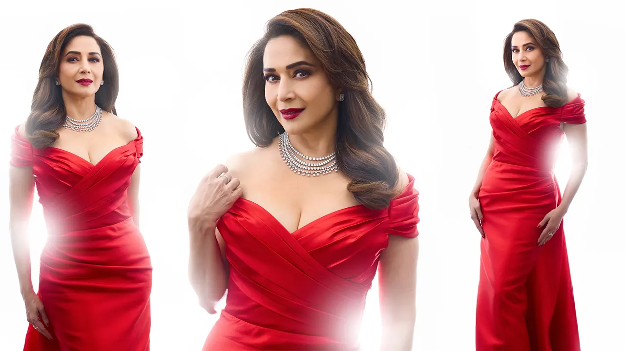 মঞ্চে দেরি করে আসায়, বিতর্কে মাধুরী