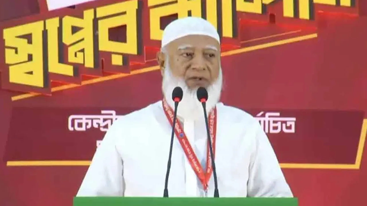 বৃহৎ নেতৃত্বের জন্য তরুণদের প্রস্তুতি নেওয়ার আহ্বান জামায়াত আমির