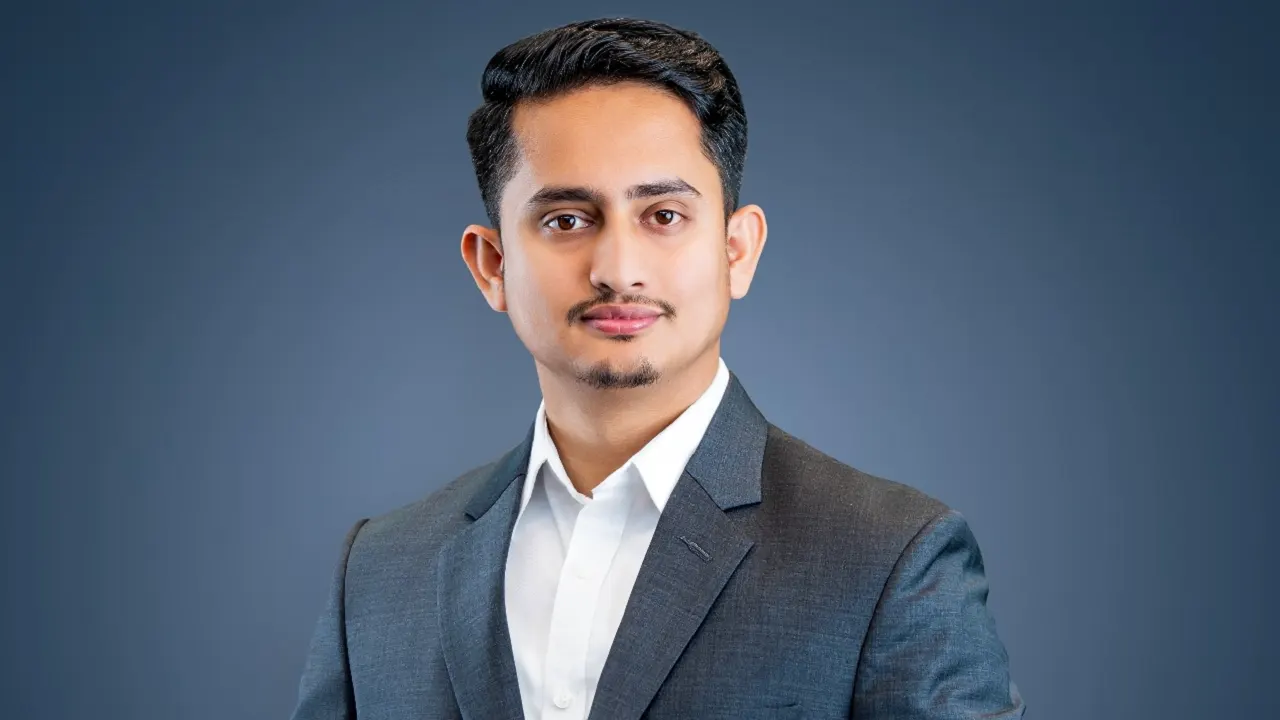 ওমরাহ পালনে সৌদি গেলেন সারজিস