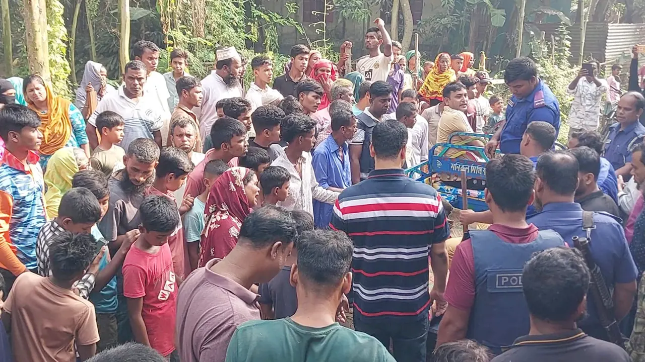 প্রতিপক্ষকে ফাঁসাতে ছেলেকে হত্যায় রাজি হলেন মা, পেলেন দেড় লাখ টাকাও