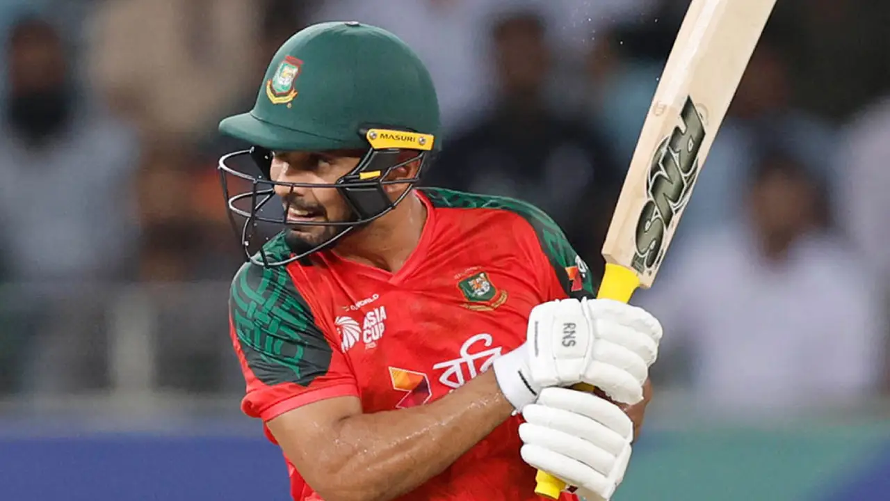 শাকিব খানের দলে নাম লেখালেন আরেক তারকা