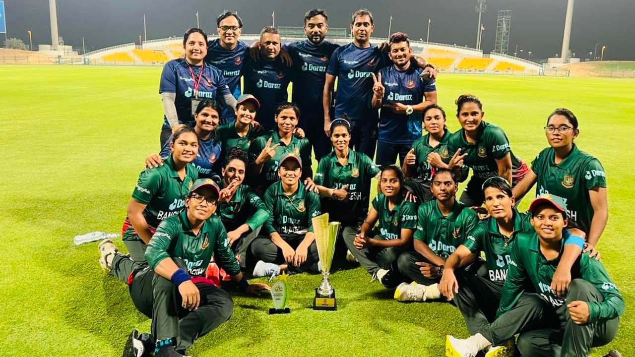 মঞ্জুরুল ও জ্যোতিকে নিয়ে এবার বিস্ফোরক মন্তব্য আরেক নারী ক্রিকেটারের