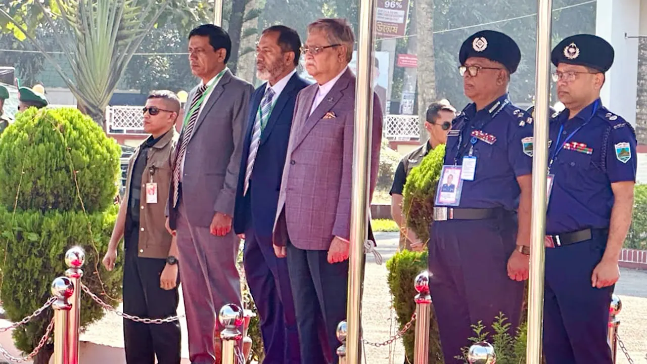 ১৫ মাস পর পাবনায় গেলেন রাষ্ট্রপতি