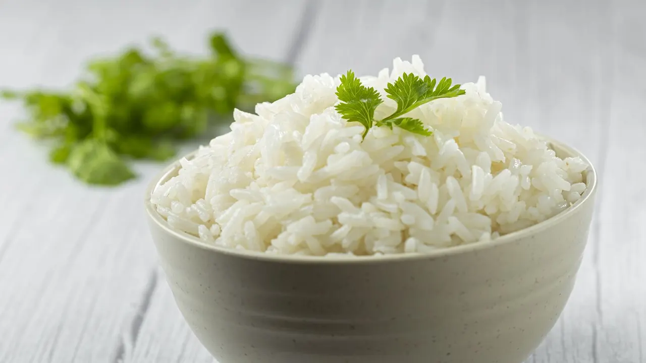 ভাত খেয়েও কি ওজন কমানো সম্ভব, জানাচ্ছেন পুষ্টিবিদ