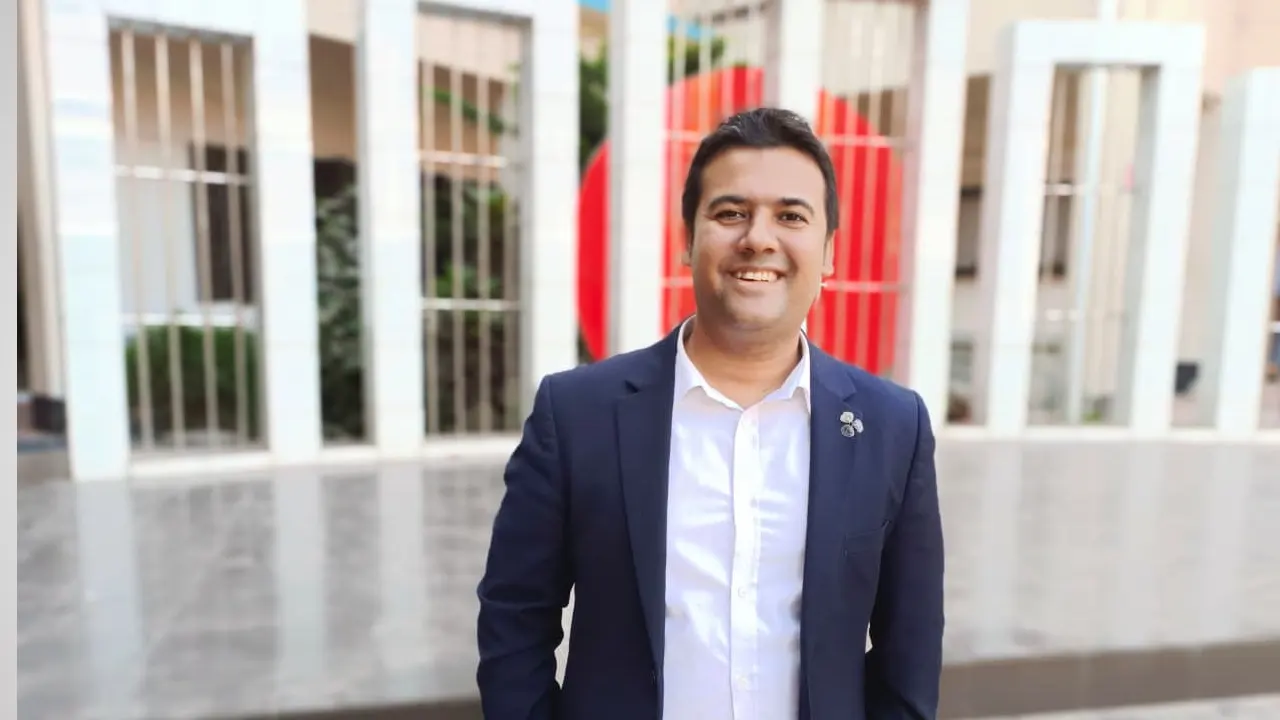 নতুন গবেষণায় বদলাচ্ছে ইংরেজি শেখার ধারা