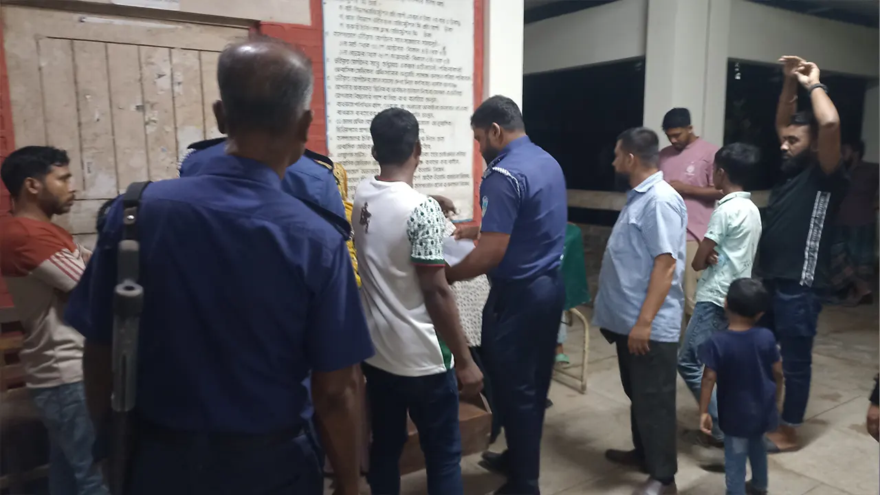 খাবার খেয়ে ঘুমাতে যায় আলভি, বোন এসে দেখে নিথর দেহ